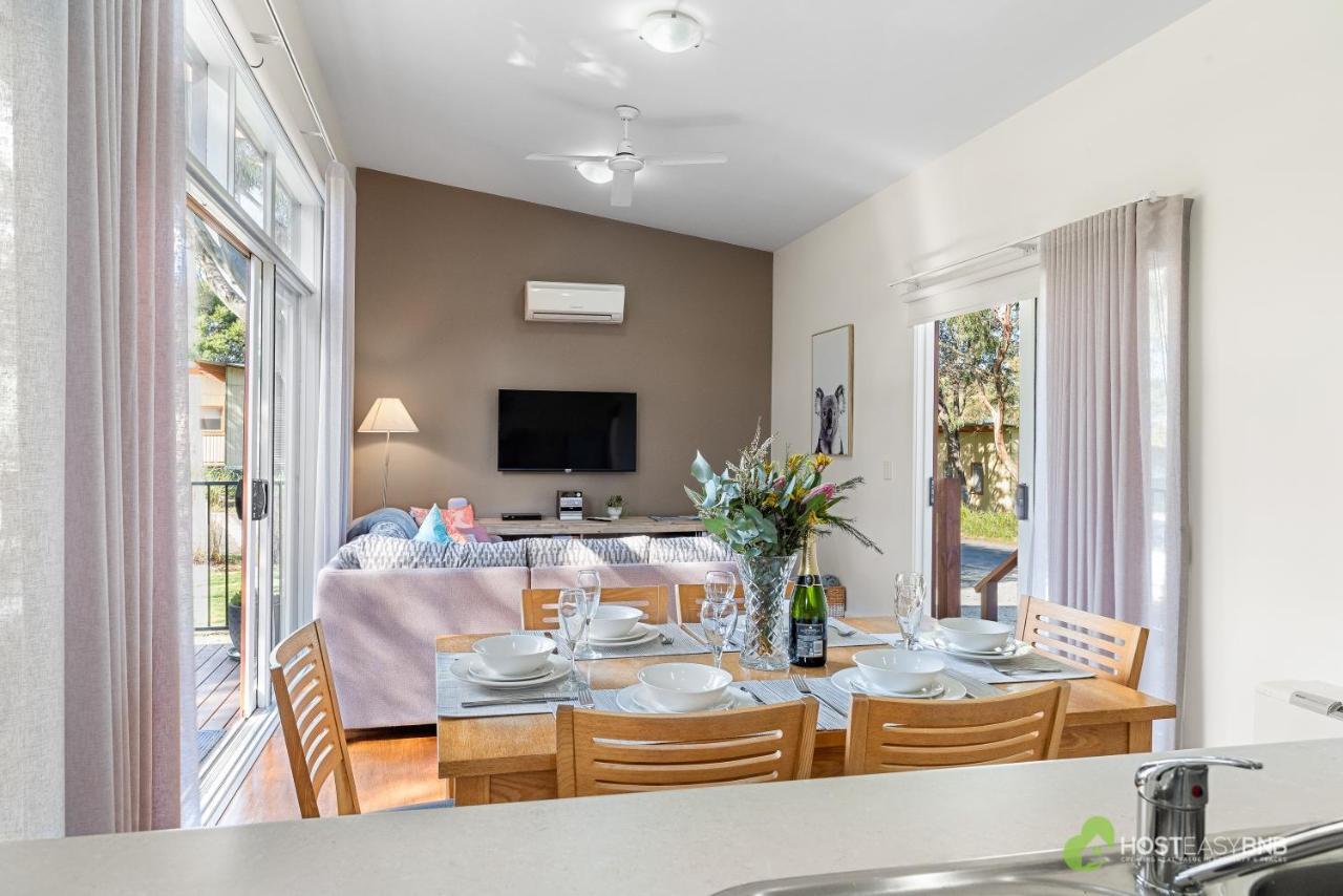 Rural 5 Star Villa'S With Resort Amenities คาวเวส ภายนอก รูปภาพ